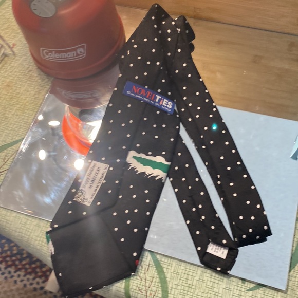 Santa and Rudolph Novelty Tie, made for Hallmark! So cute! EUC! - Picture 2 of 5